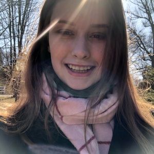 Meet your Posher, Anna